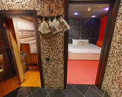 Сауны в районе метро Защитников Украины