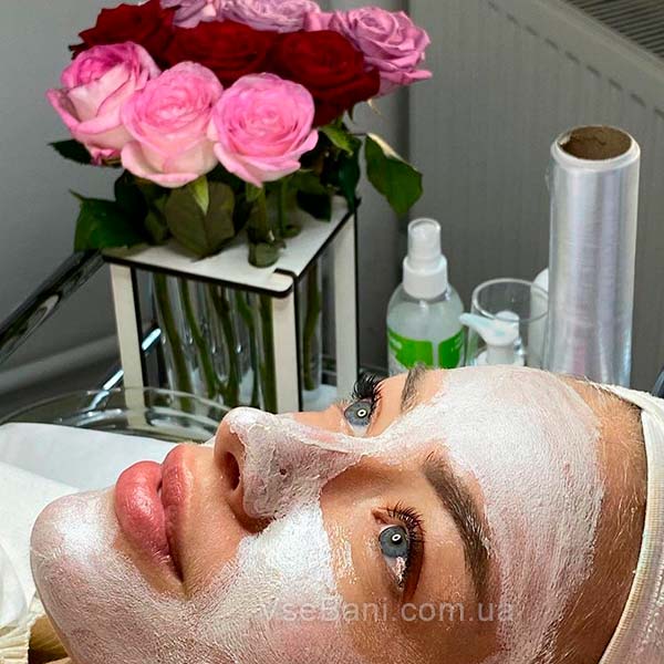 Лечение чёрных точек на лице у подростка у косметолога Лечение чёрных точек на лице у подростка у косметолога