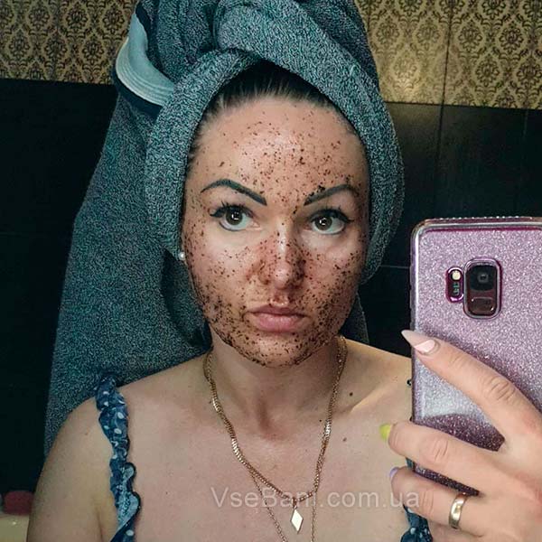 В домашних условиях медово-кофейная маска против черных точек В домашних условиях медово-кофейная маска против черных точек