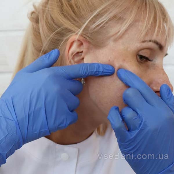 Чистка лица руками