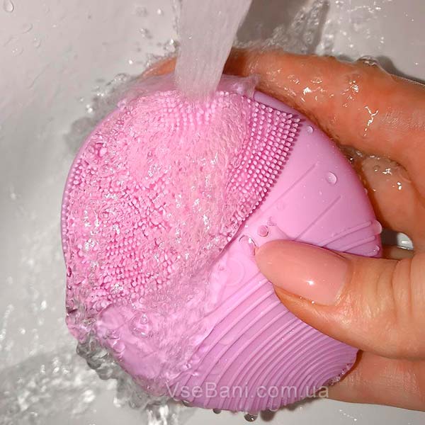 Массажная щеточка из Китая при черных точках