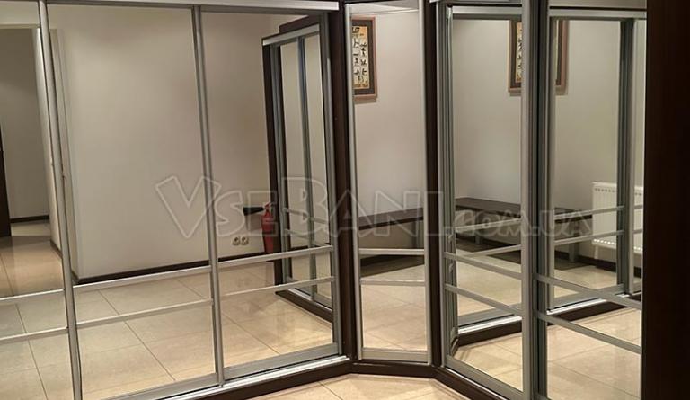 Заміський комплекс Golden Gate