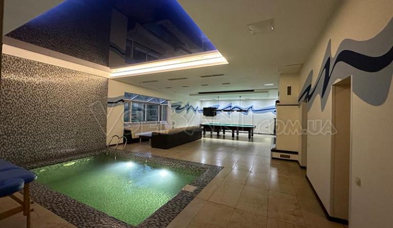 Заміський комплекс Golden Gate