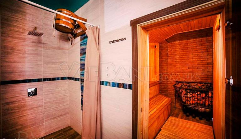 Сауна + хамам з басейном, лазня з водоспадом Vagnes