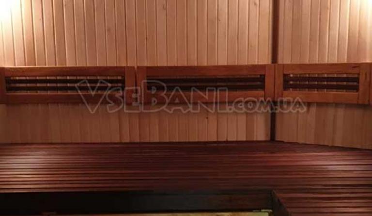 Банне подвір'ячко