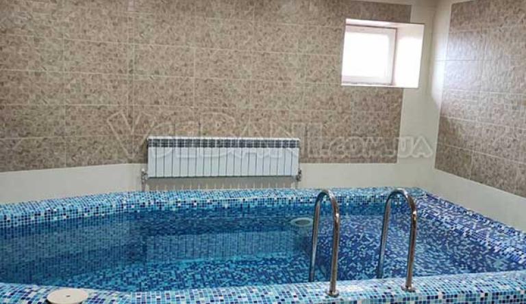 Банне подвір'ячко